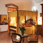 Donnaciccina 4*