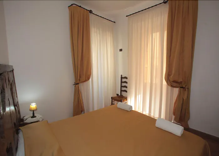 多娜西西纳旅馆 4* 特罗佩阿