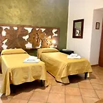 Donnaciccina Accomodation Tropea