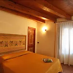 Donnaciccina Accomodation Guest house
