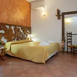 Donnaciccina Casa de hóspedes 4*