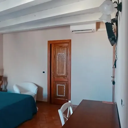 Donnaciccina Accomodation Guest house Tropea