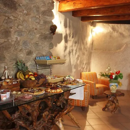 بيت ضيافة Donnaciccina 4*