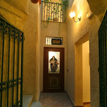 Donnaciccina Accomodation Πανσιόν Tropea
