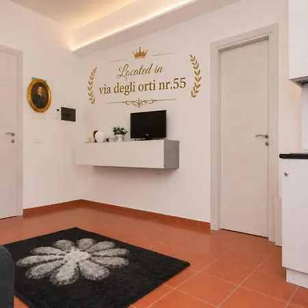 Donnaciccina 4*