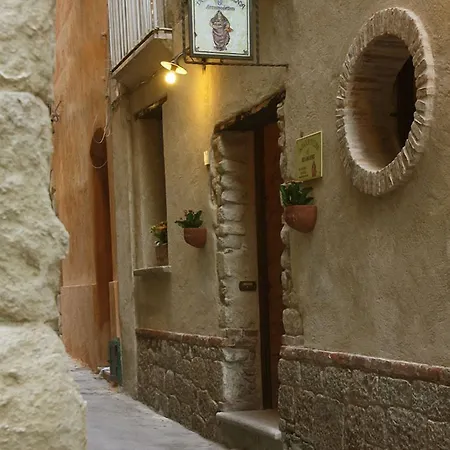 Donnaciccina Tropea