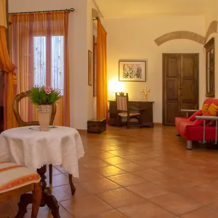 Donnaciccina 4*