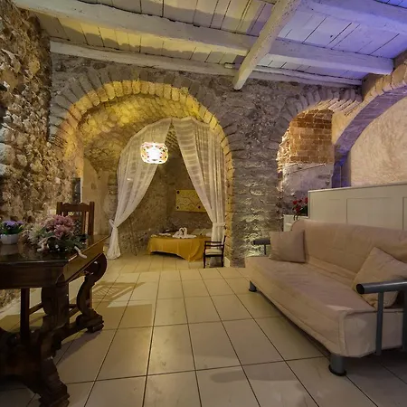 Donnaciccina Accomodation Guest house