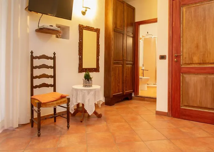 Guest house Donnaciccina Accomodation 4*