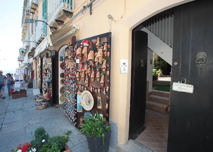 Donnaciccina Accomodation 4* Tropea