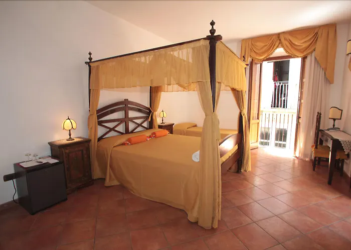 Donnaciccina Accomodation 4*