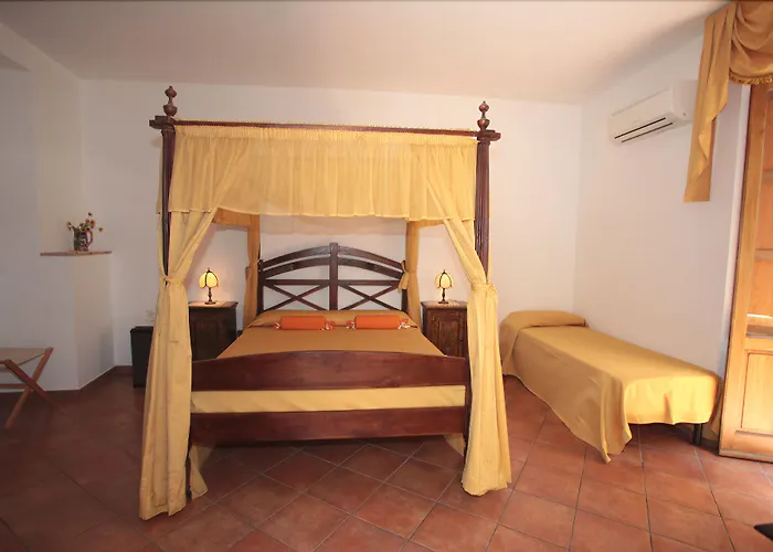 Donnaciccina Accomodation 4* Tropea