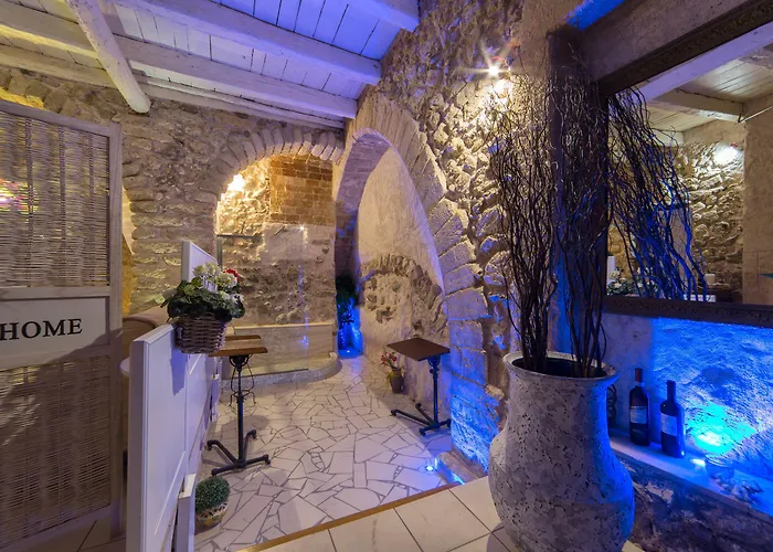 Donnaciccina Accomodation 4*