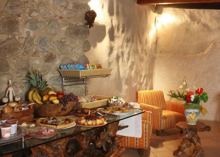 Guest house Donnaciccina Accomodation 4*