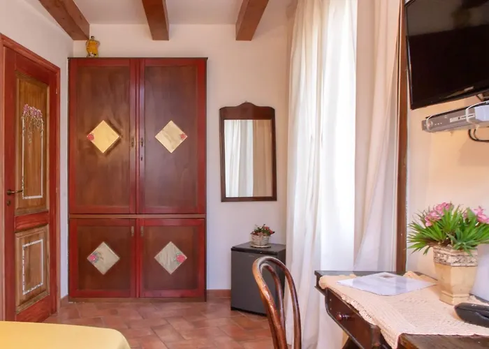 Guest house Donnaciccina Accomodation Tropea